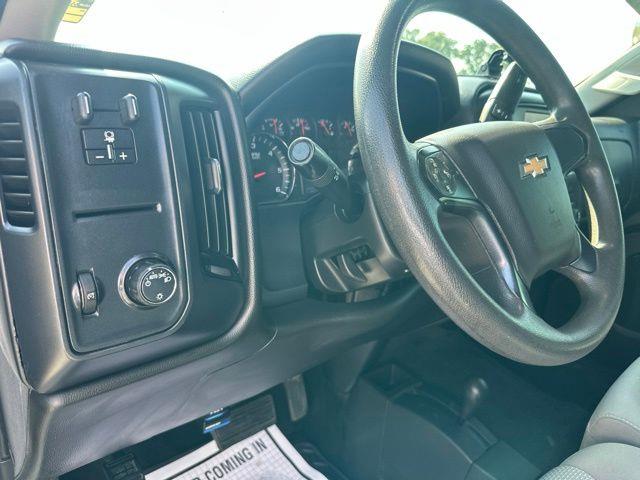 2018 Chevrolet Silverado - $17,780