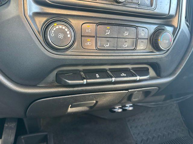 2018 Chevrolet Silverado - $17,780