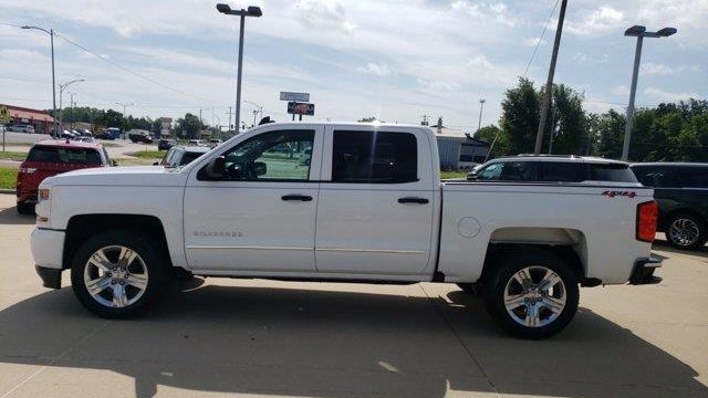 2018 Chevrolet Silverado 1500 Custom