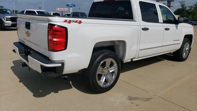 2018 Chevrolet Silverado 1500 Custom