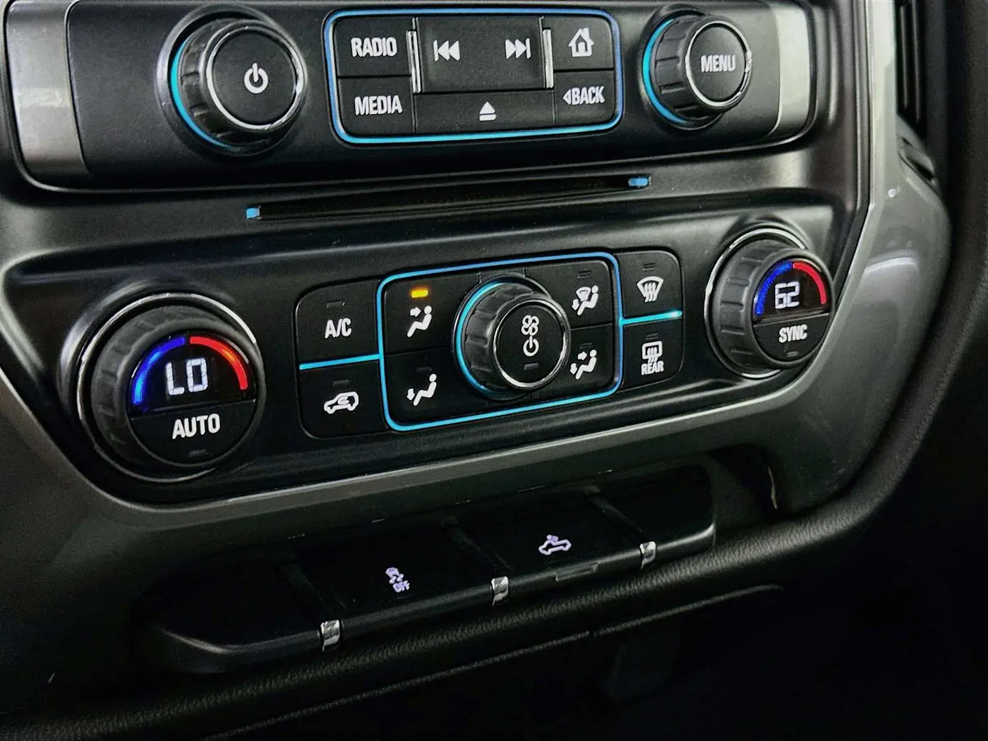 2015 Chevrolet Silverado - $17,997