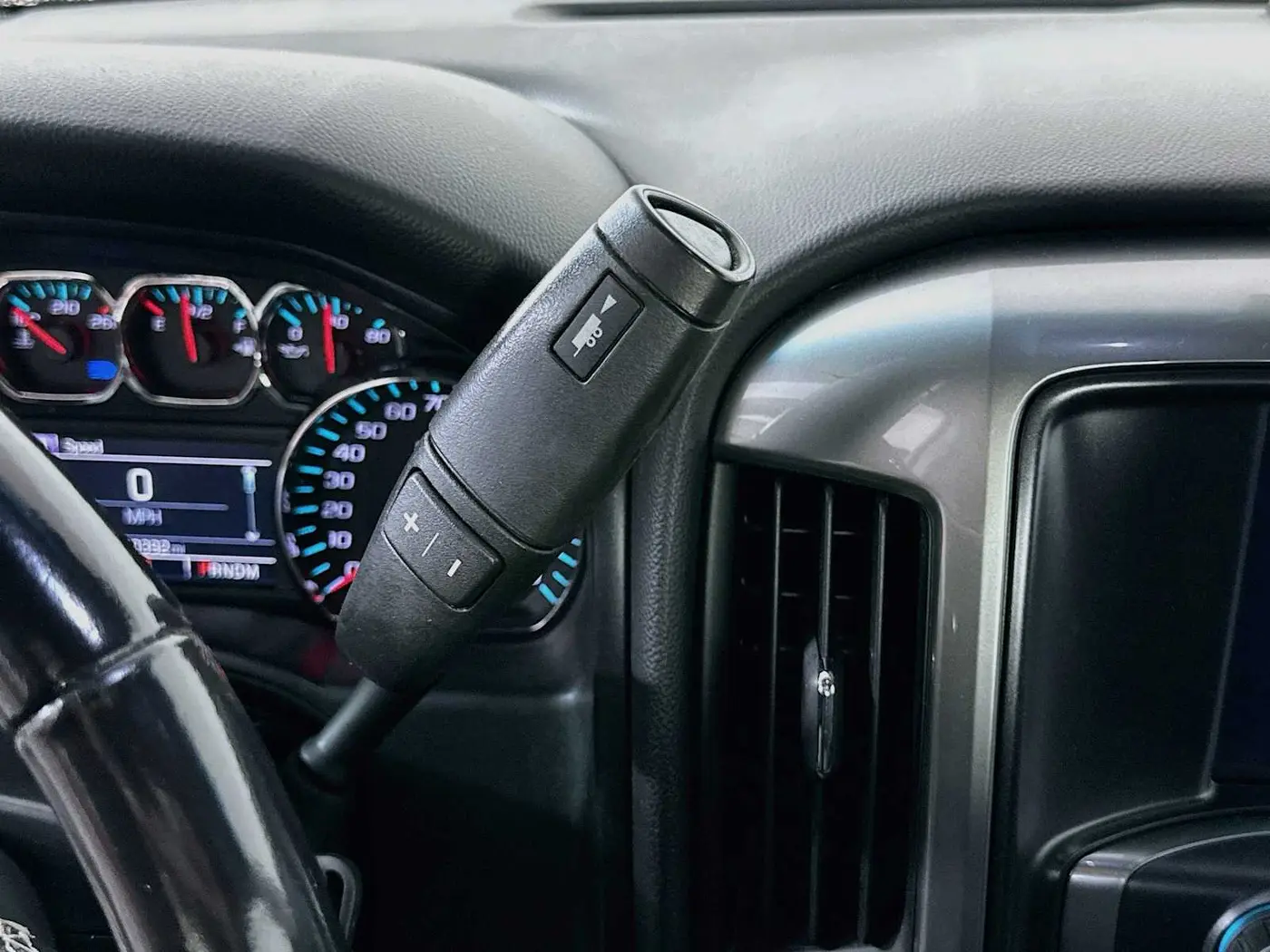 2015 Chevrolet Silverado - $17,997