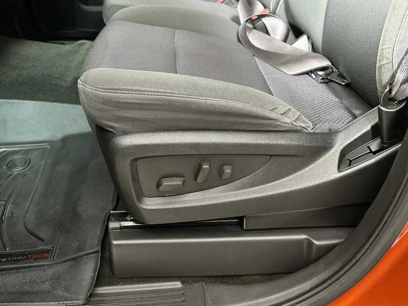 2015 Chevrolet Silverado - $17,997