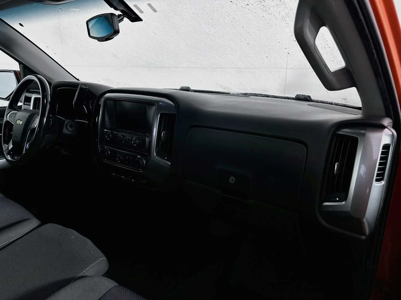 2015 Chevrolet Silverado - $17,997