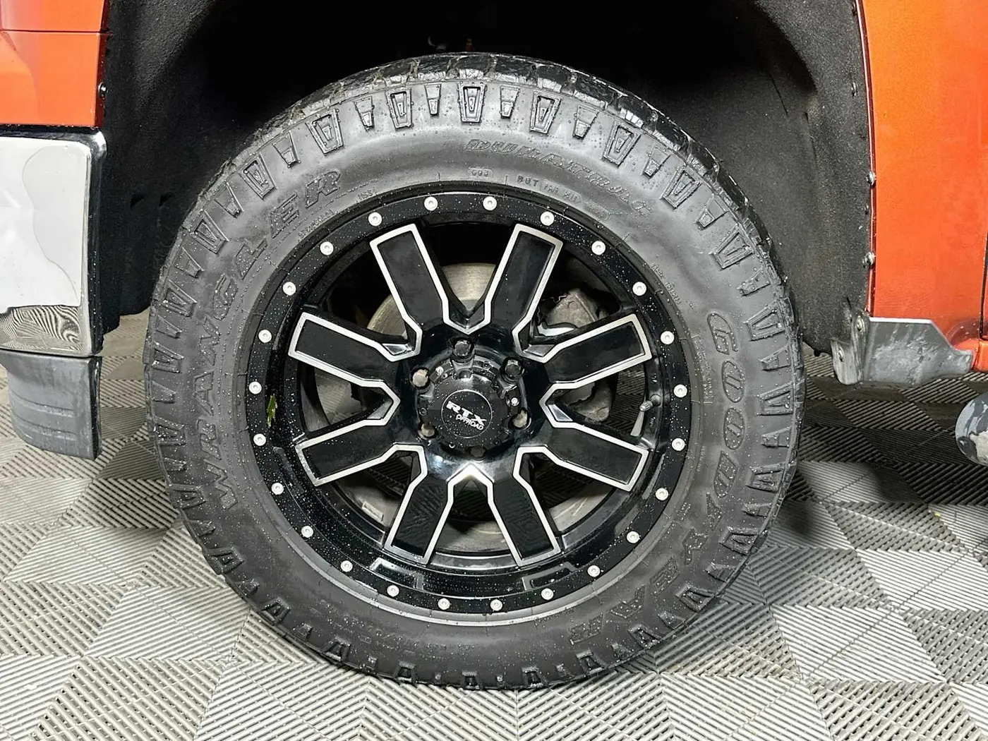 2015 Chevrolet Silverado - $17,997