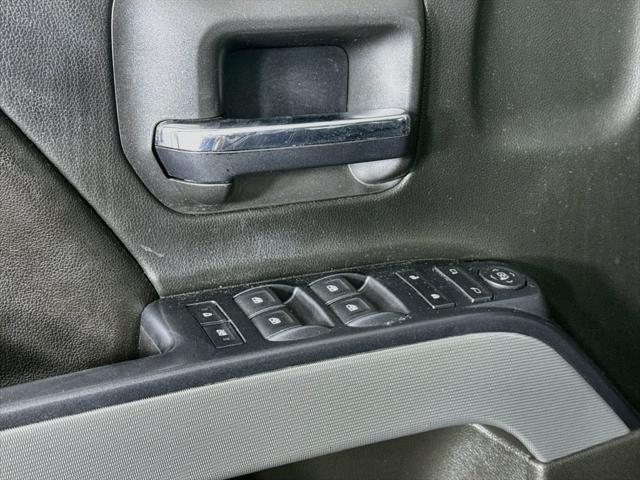 2017 Chevrolet Silverado - $22,965