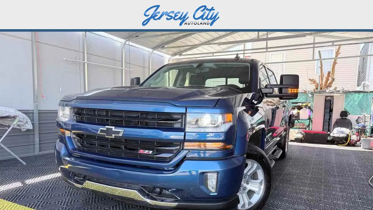 Preowned 2017 Chevrolet Silverado 1500 LT for Sale