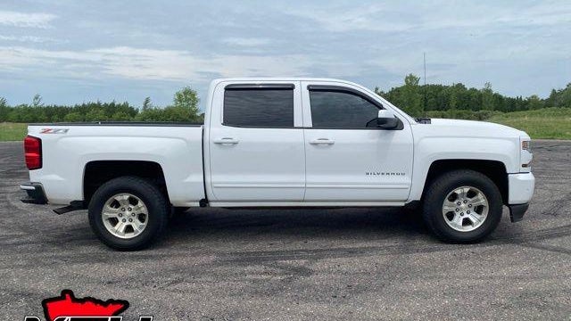 Preowned 2017 Chevrolet Silverado 1500 LT for Sale