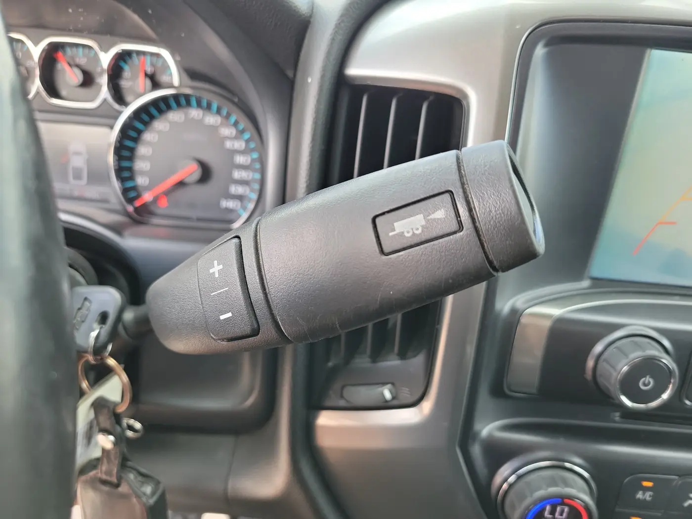 2017 Chevrolet Silverado - $16,954
