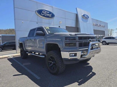 2015 Chevrolet Silverado 1500 4X4 LT 4DR Crew Cab 5.8 FT. SB