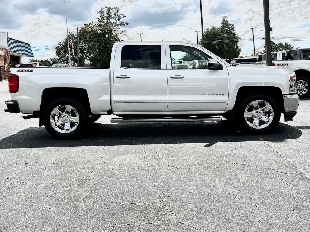 2018 Chevrolet Silverado - $32,414