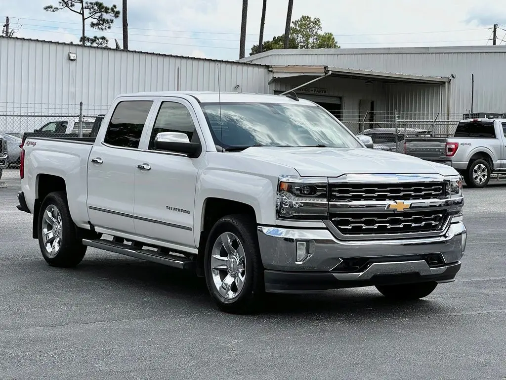 2018 Chevrolet Silverado - $32,414