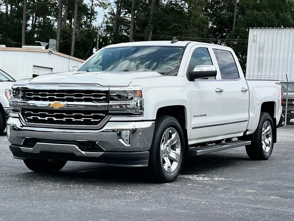 2018 Chevrolet Silverado - $32,414