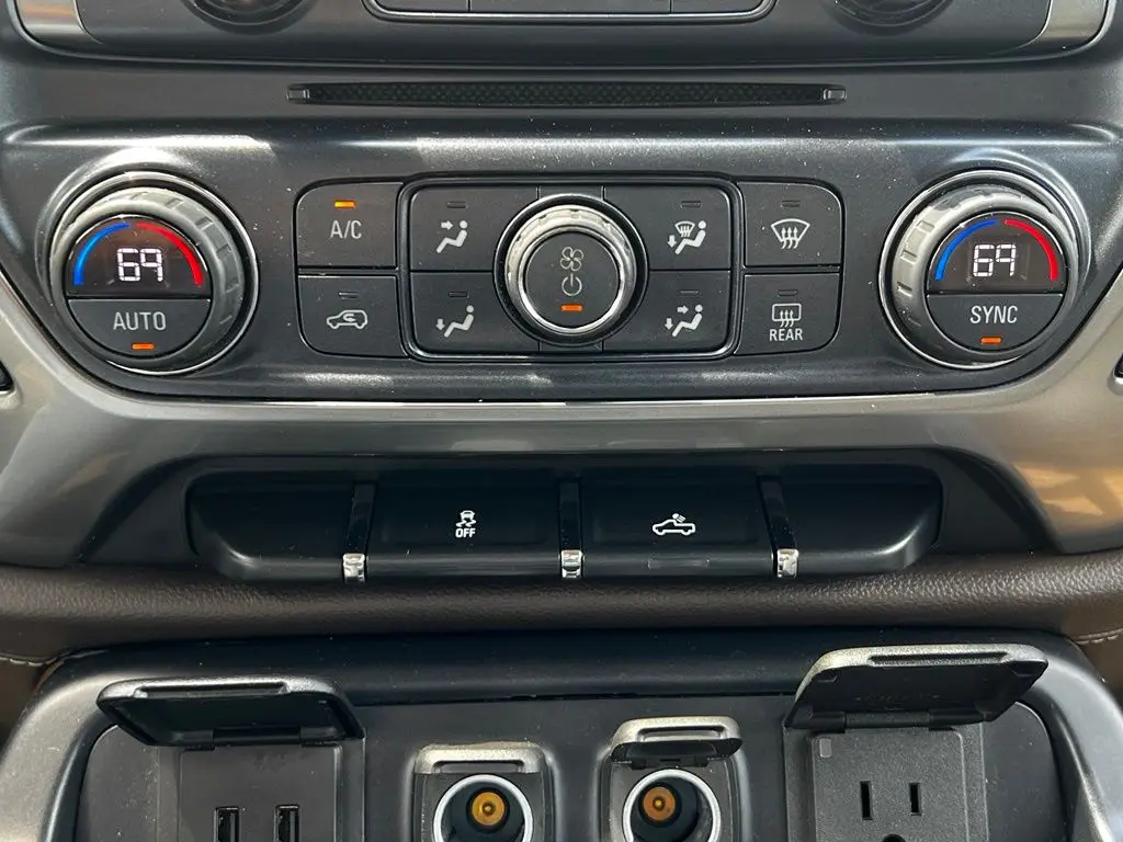 2018 Chevrolet Silverado - $32,414