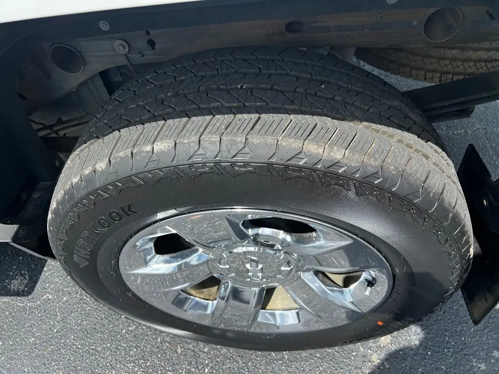 2018 Chevrolet Silverado - $32,414