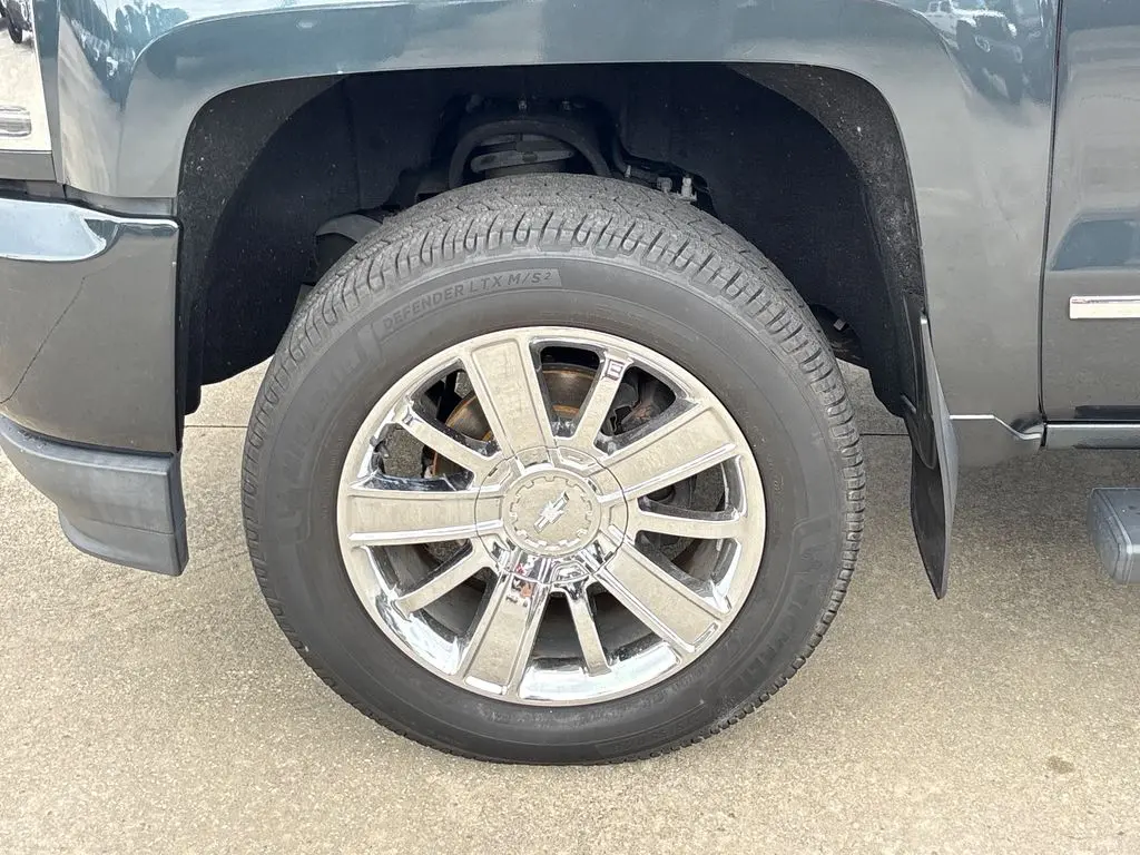 2018 Chevrolet Silverado - $27,500