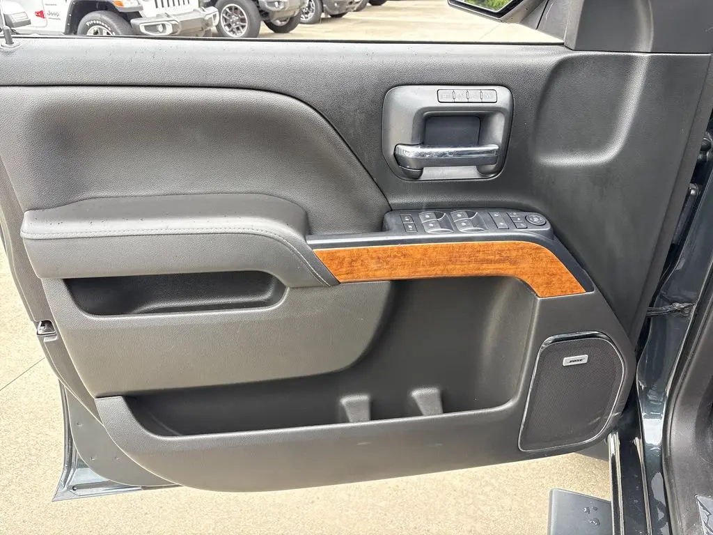 2018 Chevrolet Silverado - $27,500