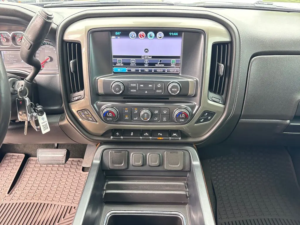 2018 Chevrolet Silverado - $27,500