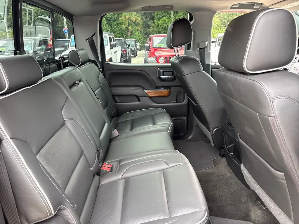 2018 Chevrolet Silverado - $27,500