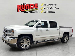 2017 Chevrolet Silverado 1500 with Iridescent Pearl Tricoat Exterior