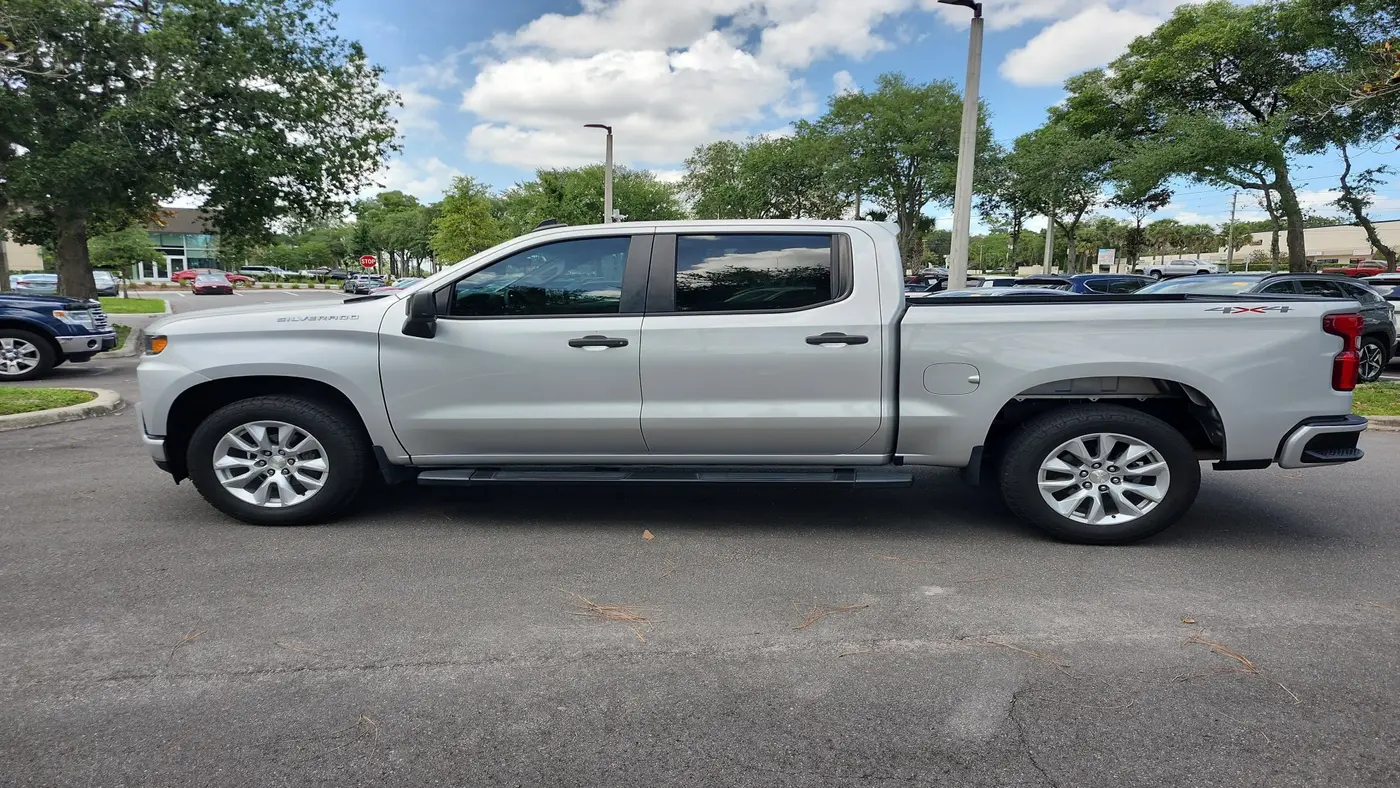 2020 Chevrolet Silverado 1500 Custom