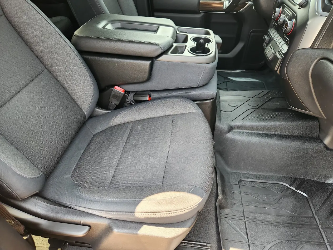 2019 Chevrolet Silverado - $21,912