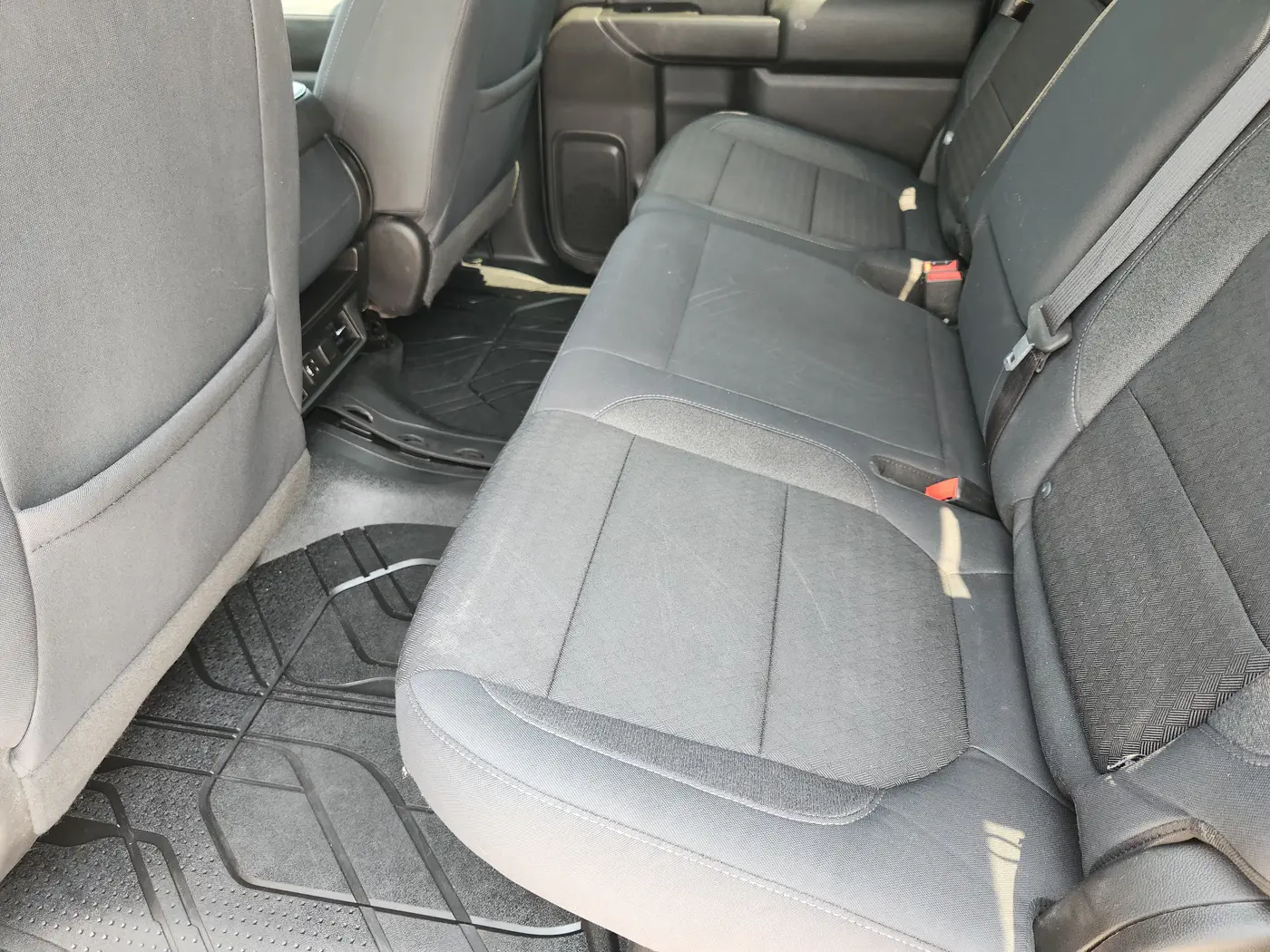 2019 Chevrolet Silverado - $21,912