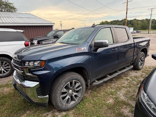 2020 Chevrolet Silverado - $31,995