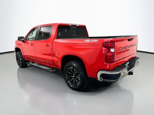 2021 Chevrolet Silverado - $29,912