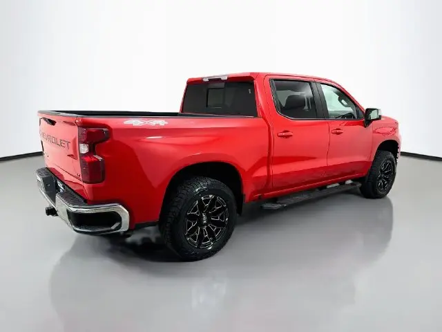 2021 Chevrolet Silverado - $29,912