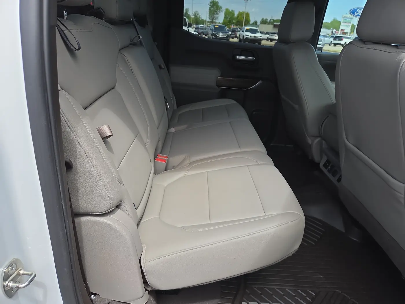 2020 Chevrolet Silverado - $24,995