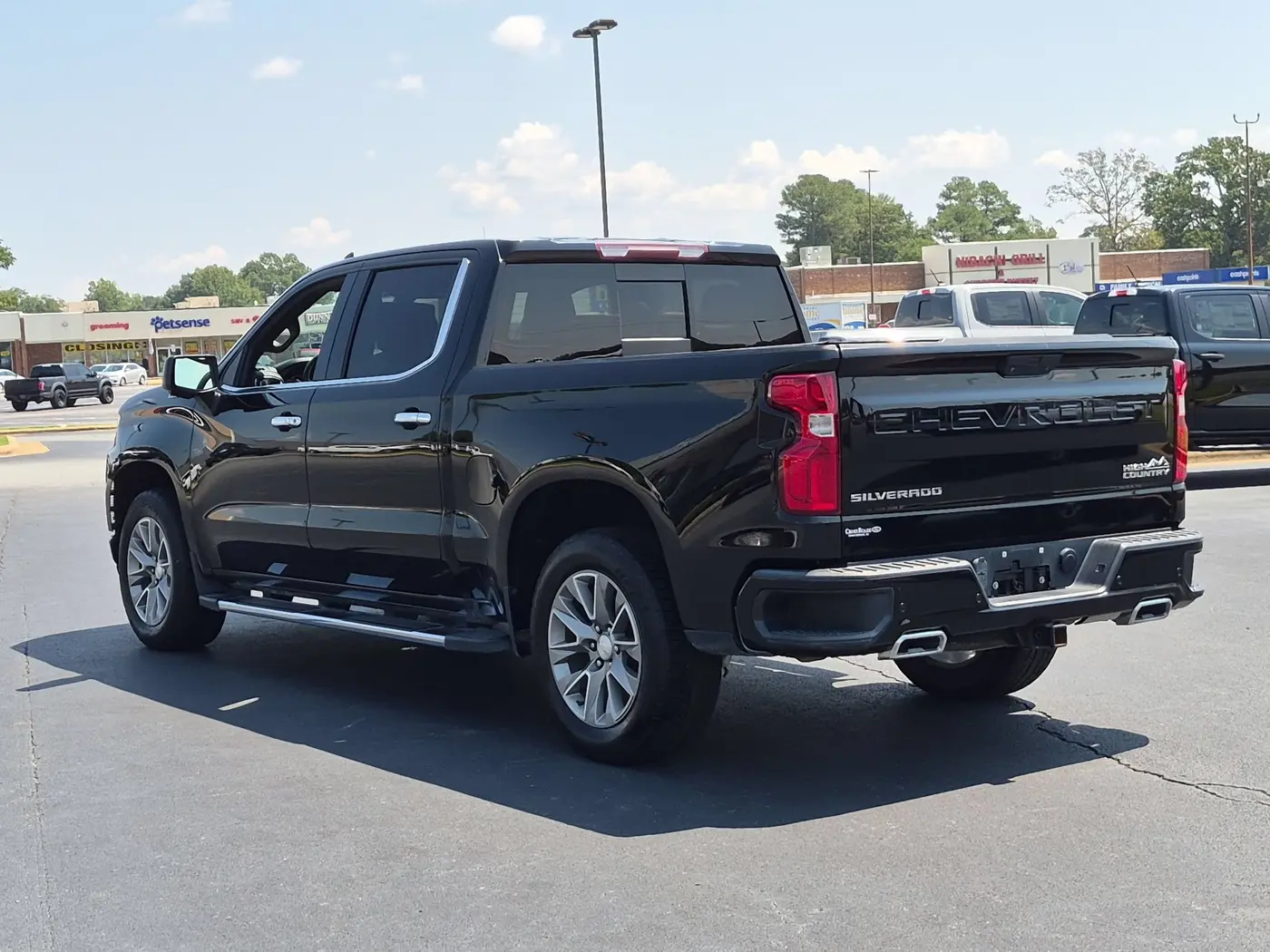 2021 Chevrolet Silverado - $32,389