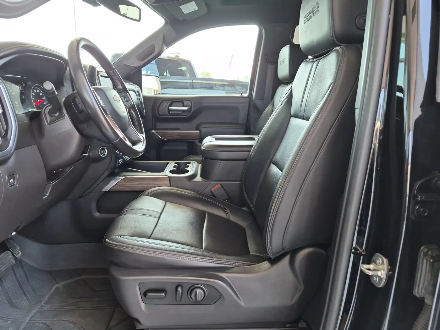 2021 Chevrolet Silverado - $32,389
