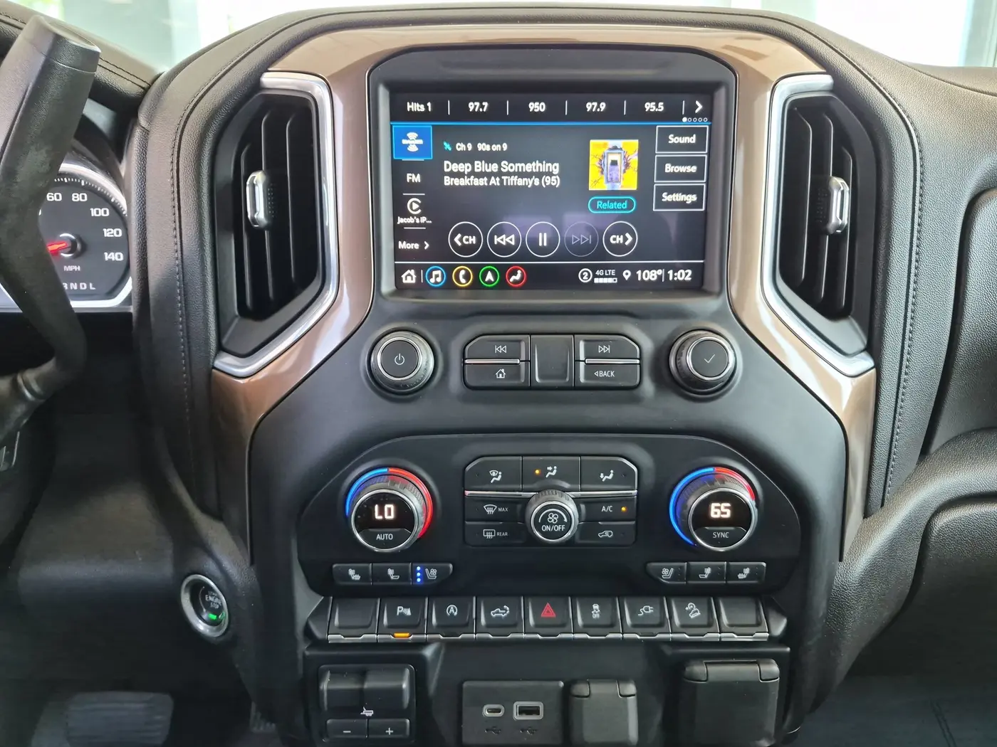 2021 Chevrolet Silverado - $32,389