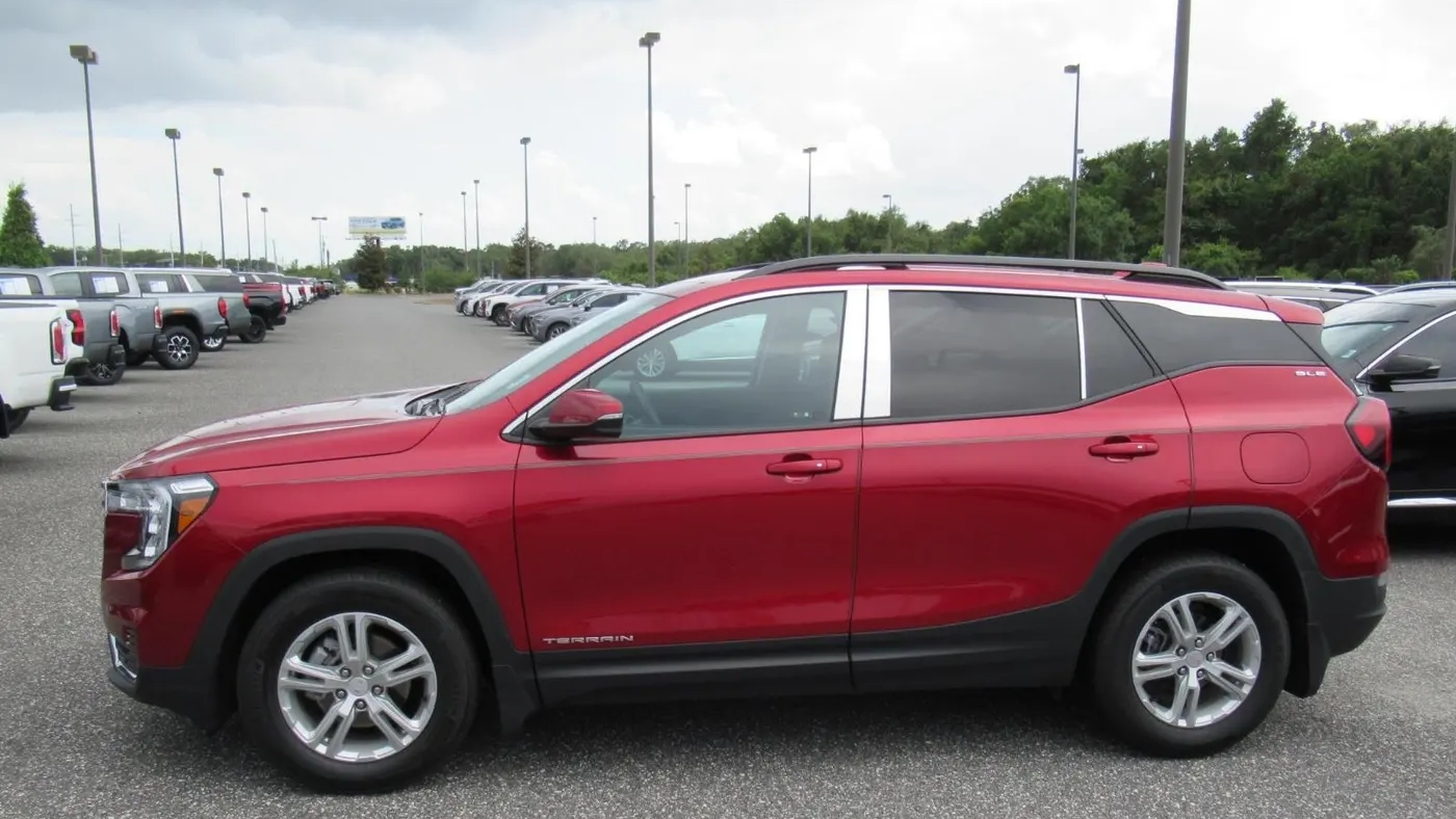 2024 GMC Terrain SLE