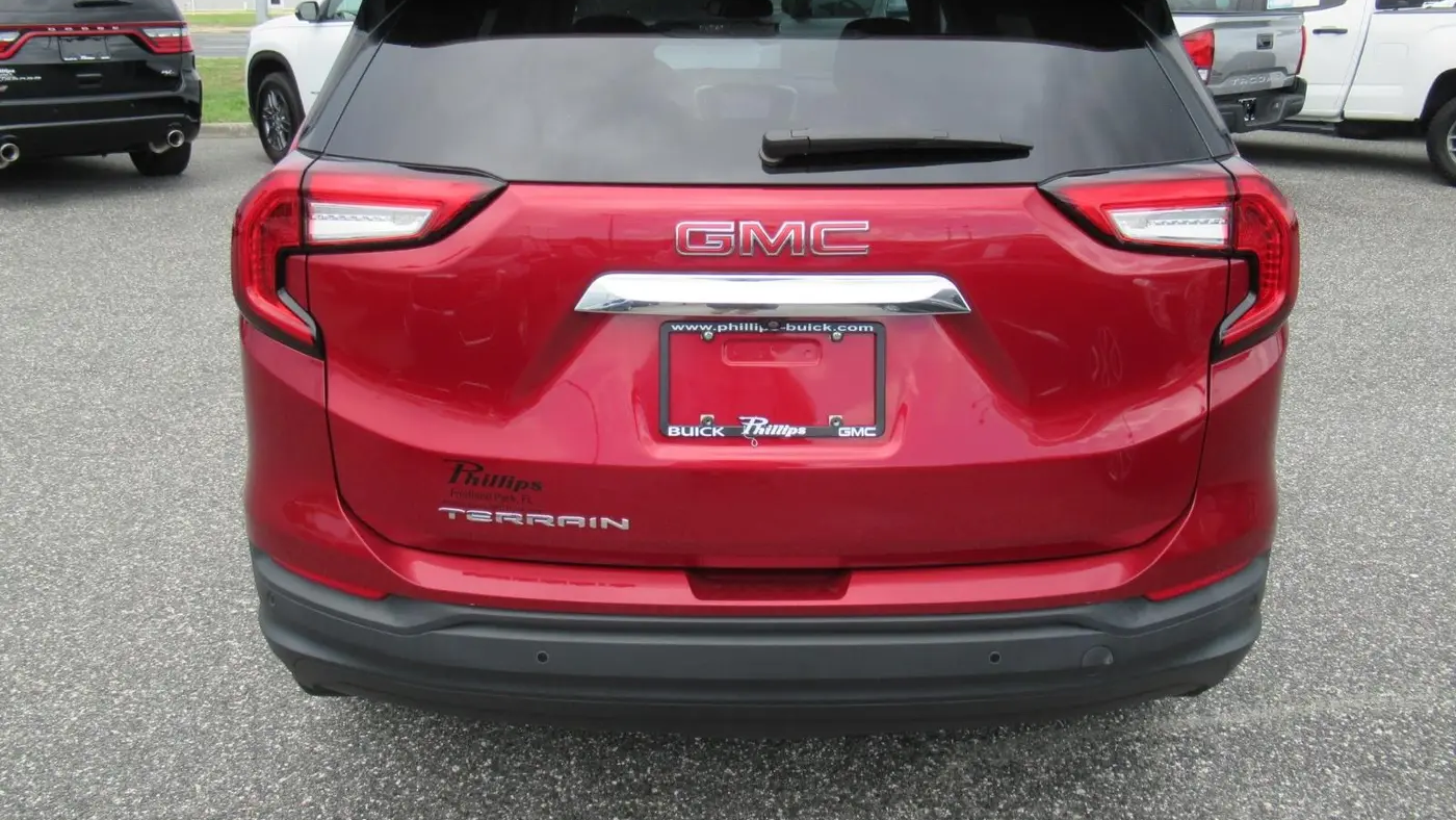 2024 GMC Terrain SLE