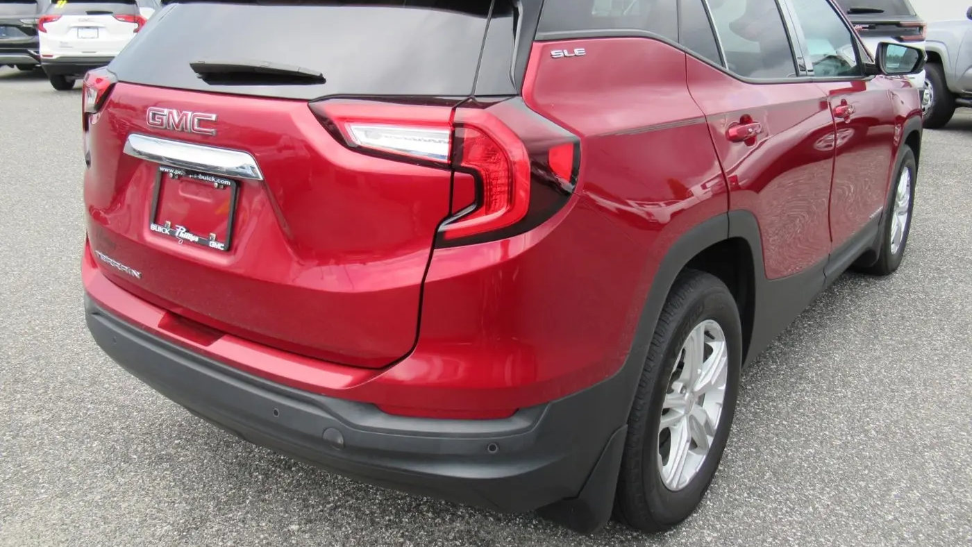 2024 GMC Terrain SLE