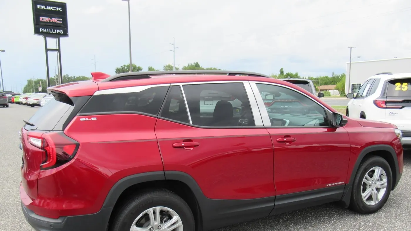 2024 GMC Terrain SLE