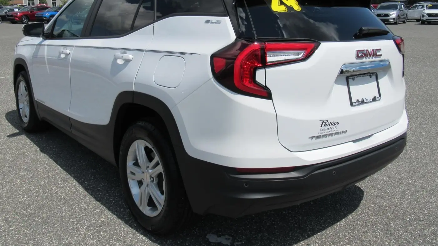 2024 GMC Terrain SLE