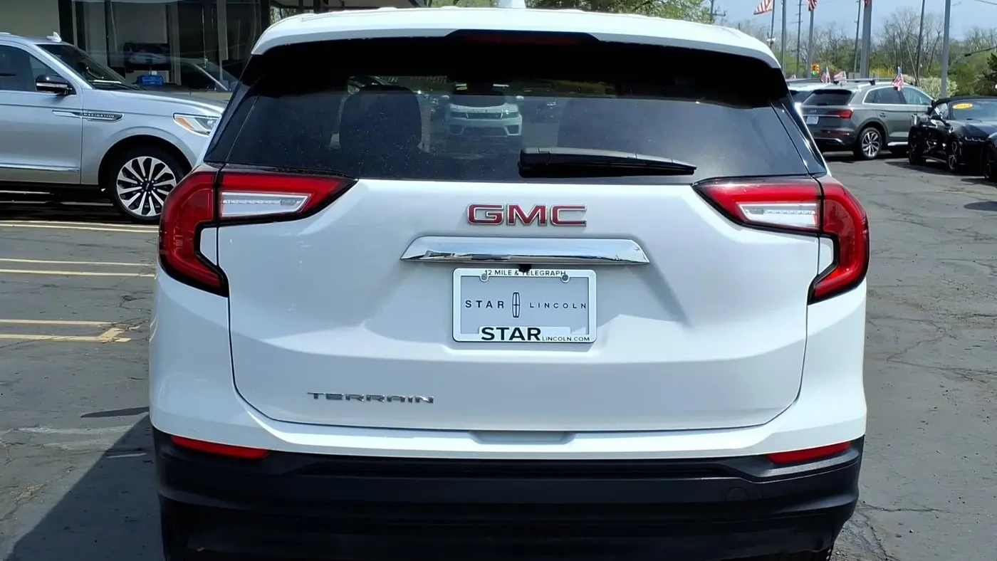2024 GMC Terrain SLE