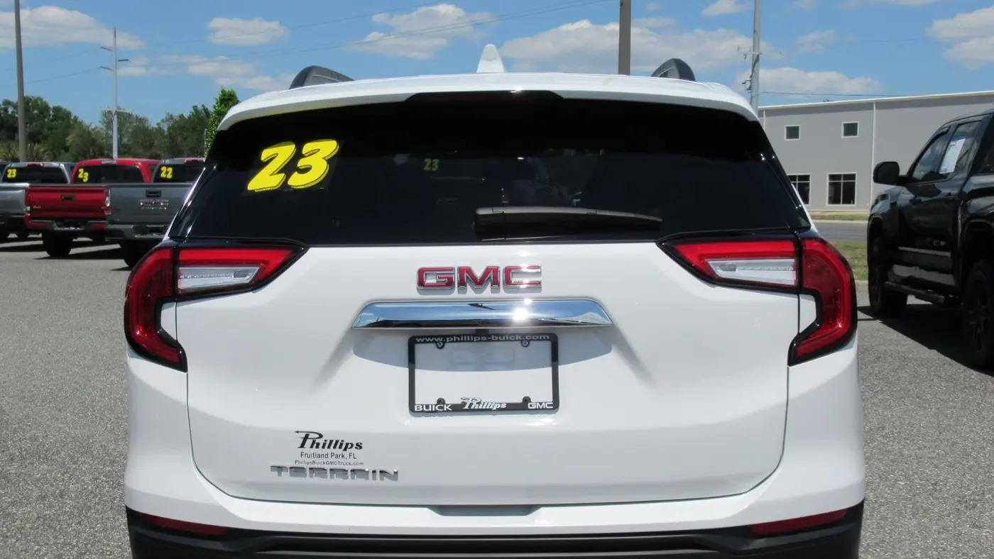 2023 GMC Terrain SLE