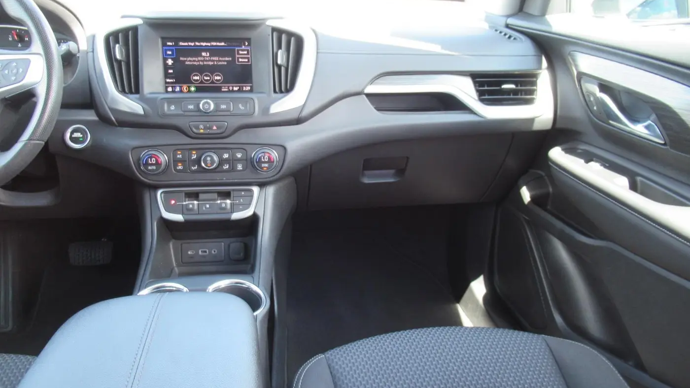 2023 GMC Terrain SLE