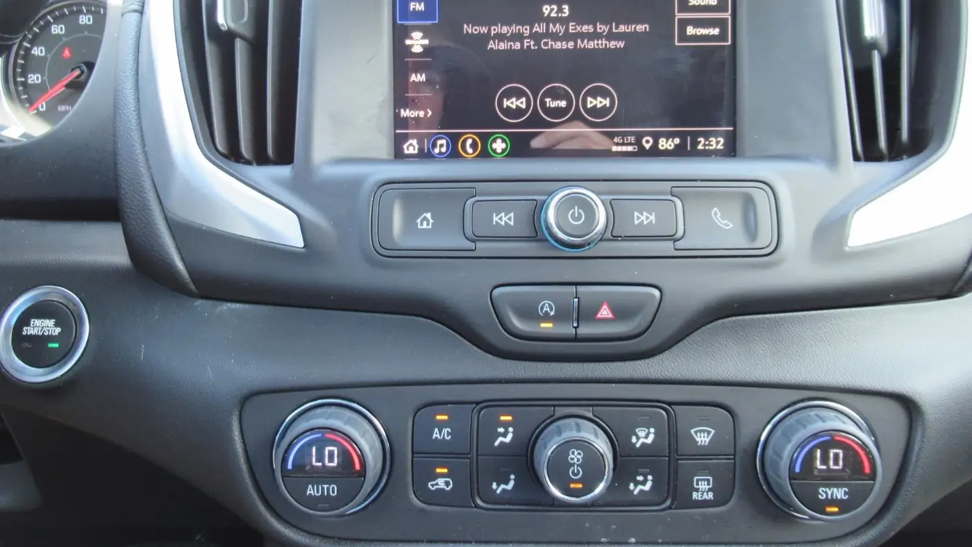 2023 GMC Terrain SLE