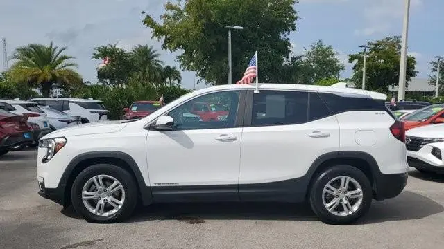 2024 GMC Terrain SLE