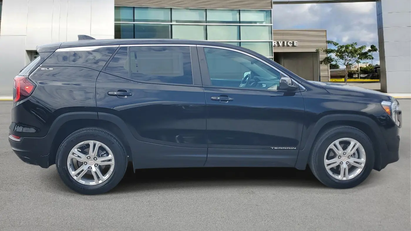 2024 GMC Terrain SLE