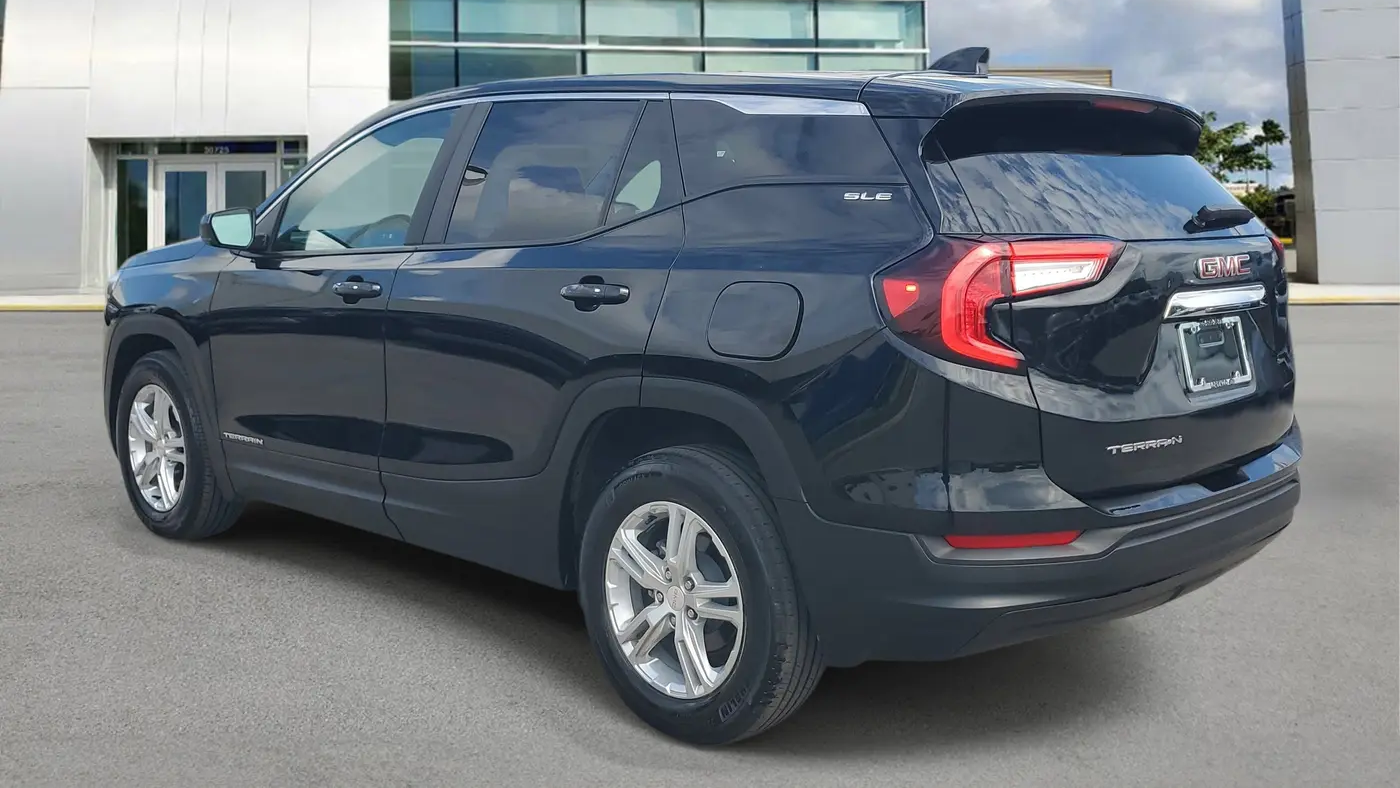 2024 GMC Terrain SLE
