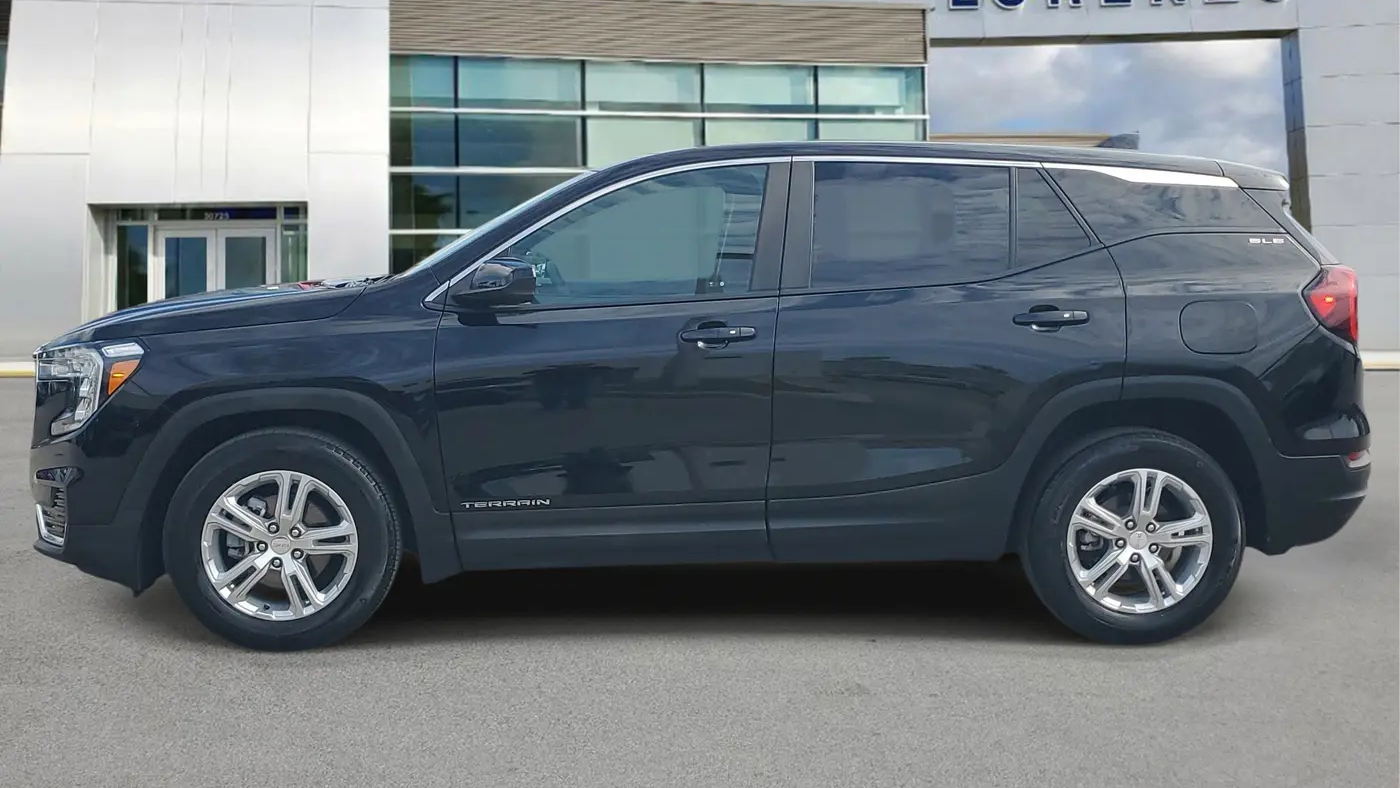 2024 GMC Terrain SLE