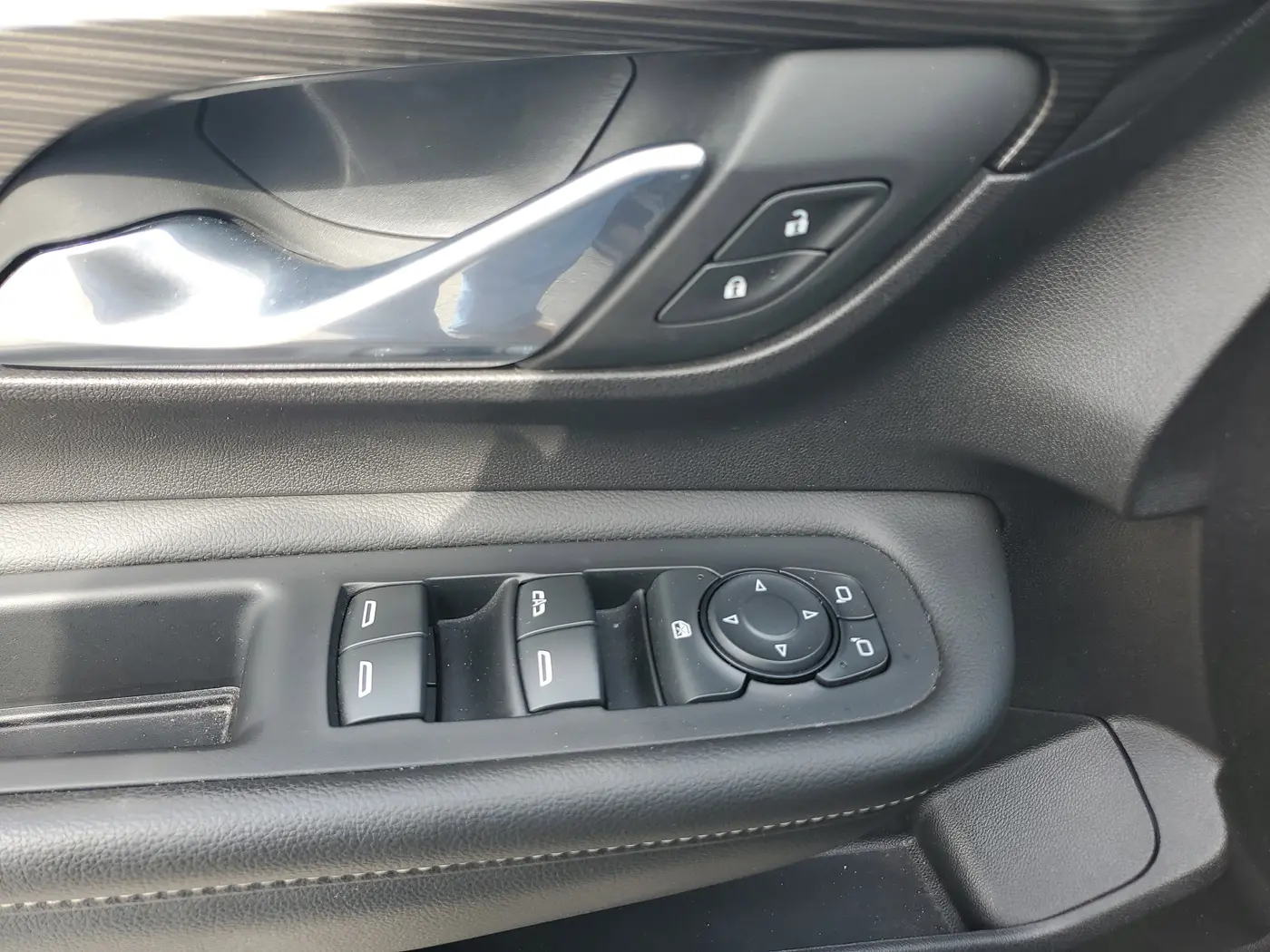 2024 GMC Terrain - $18,680