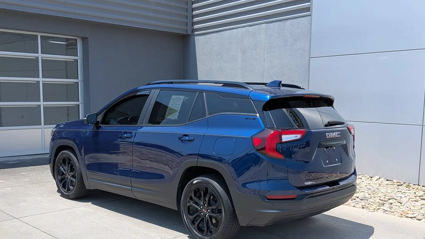 2022 GMC Terrain SLE