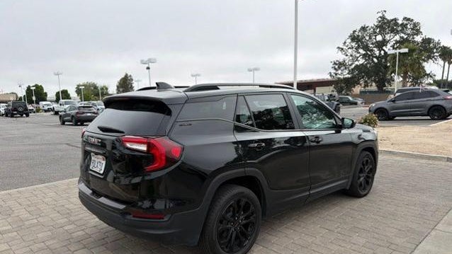 2022 GMC Terrain SLE